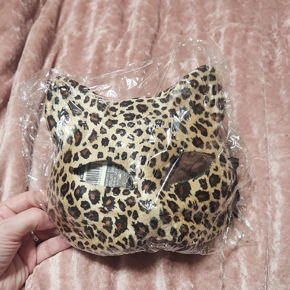 Leopard Print Cat Mask